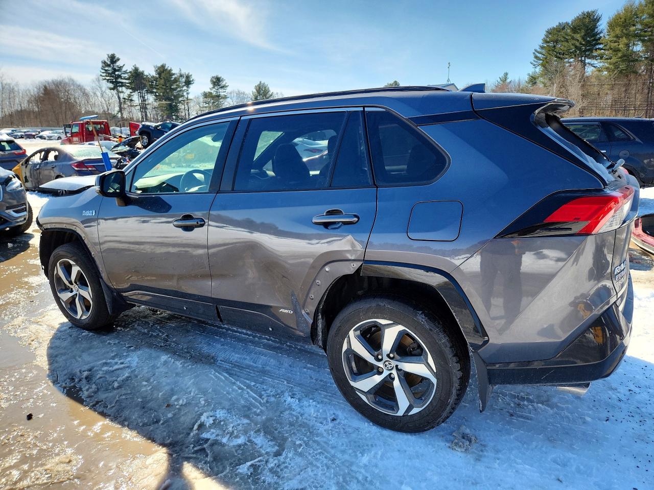 2021 TOYOTA RAV4 PRIME SE photo 3