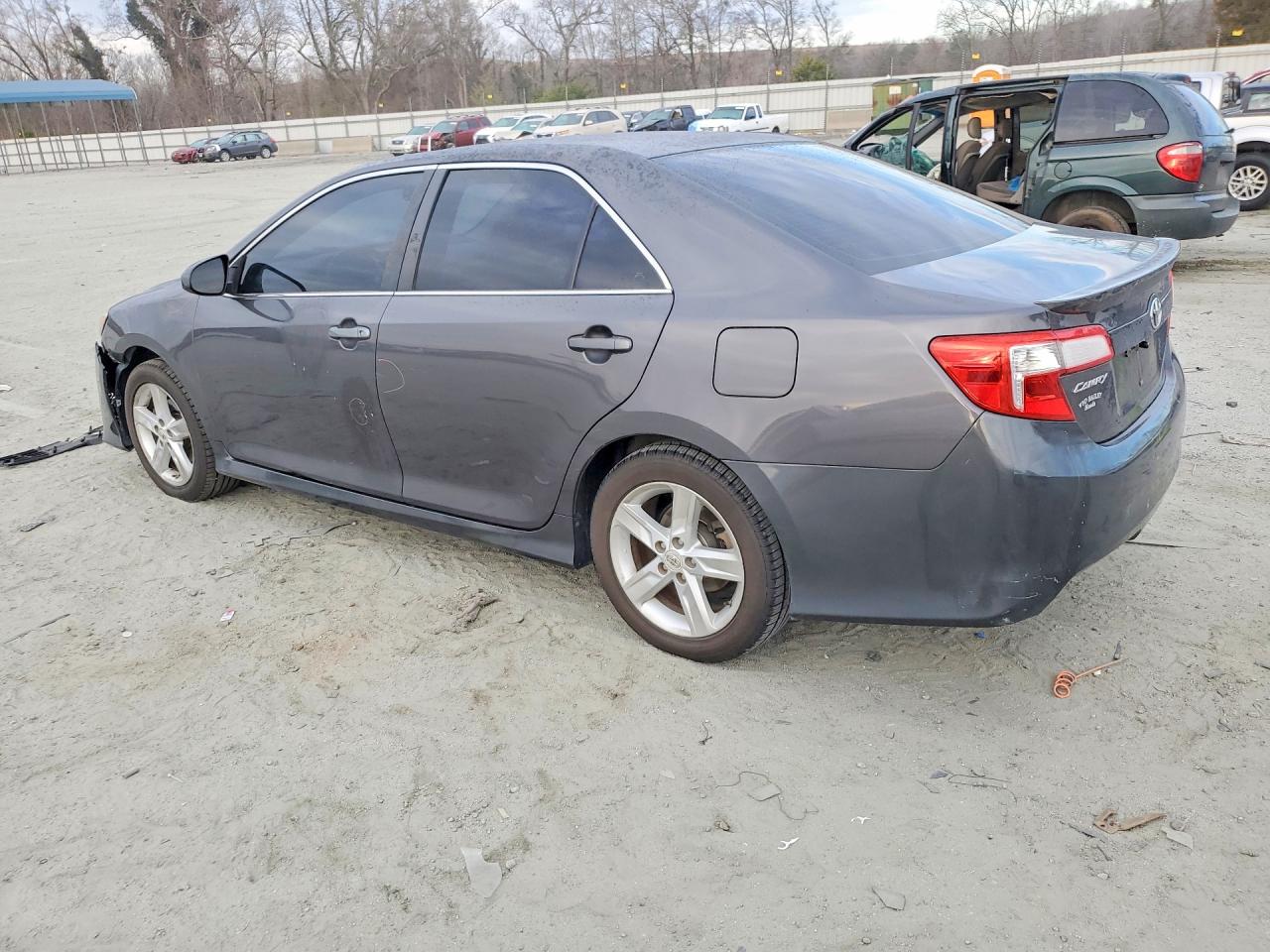 2012 TOYOTA CAMRY BASE photo 2