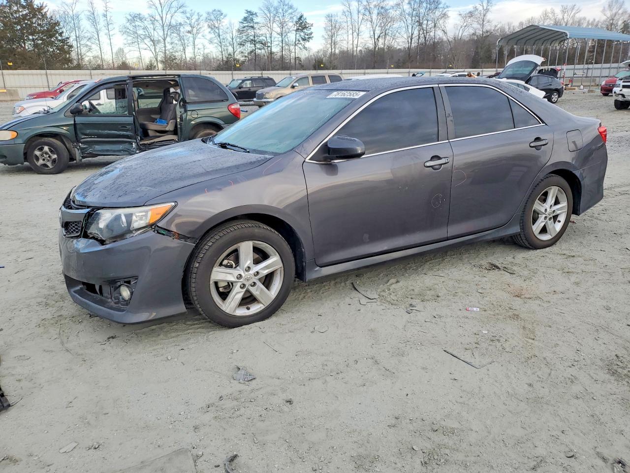 2012 TOYOTA CAMRY