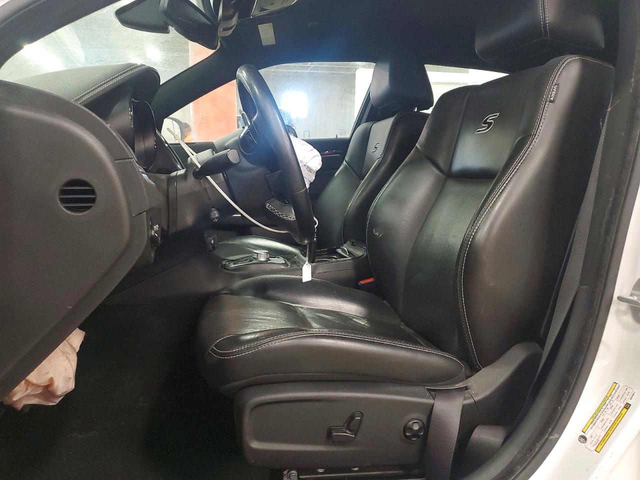 2019 CHRYSLER 300 S photo 13