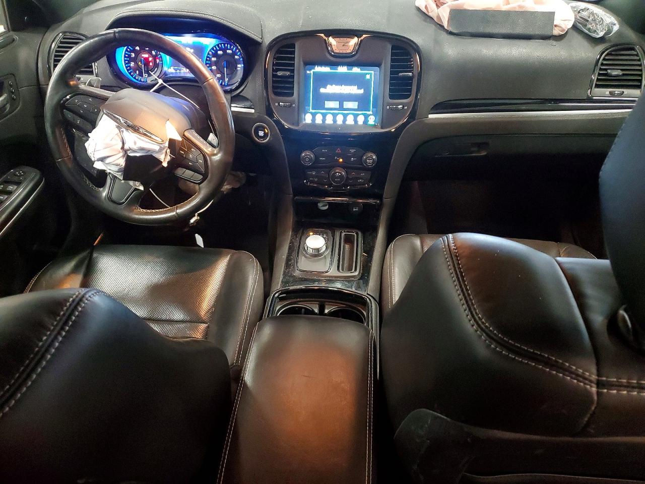 2019 CHRYSLER 300 S photo 15