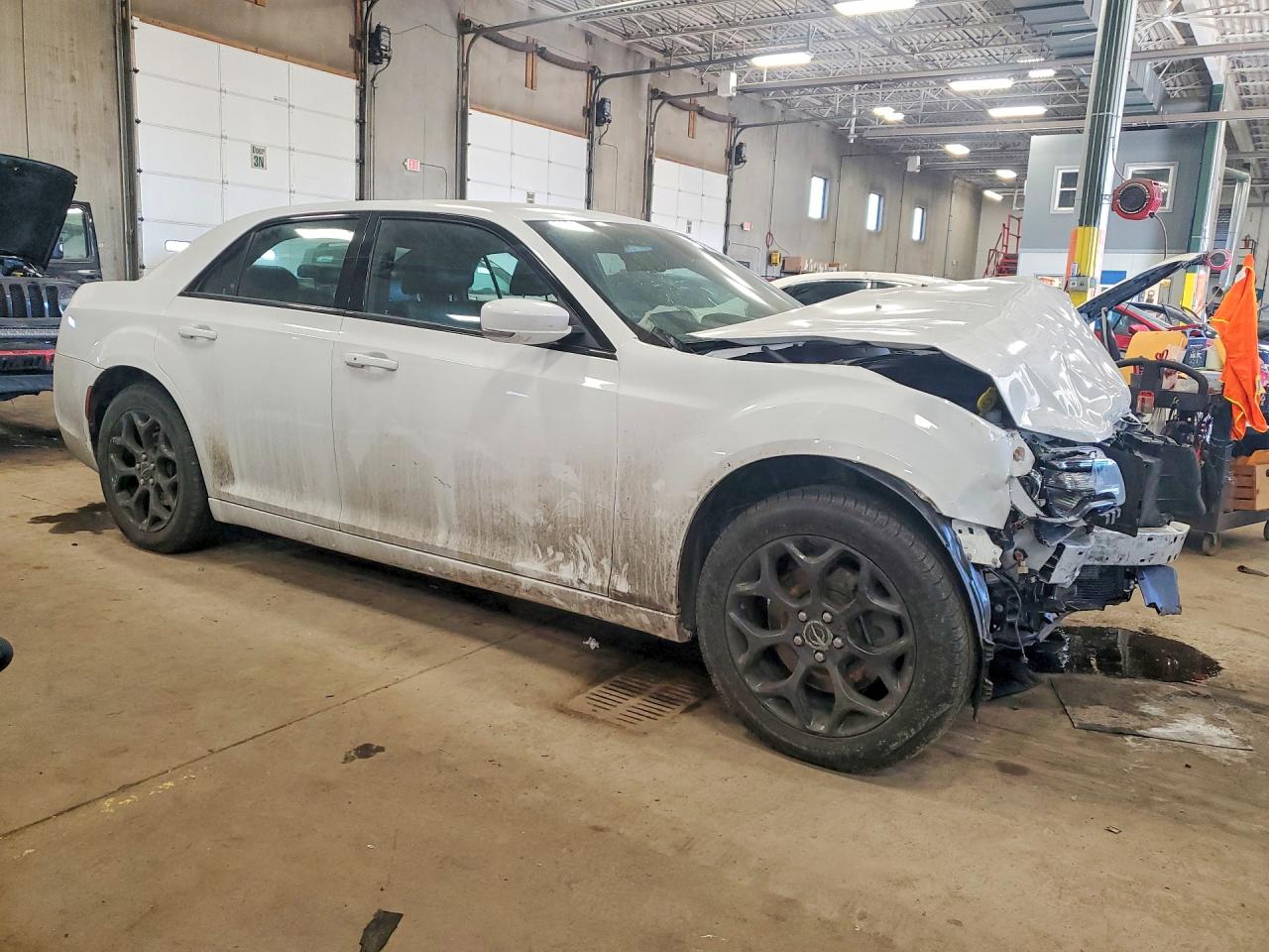2019 CHRYSLER 300 S photo 7