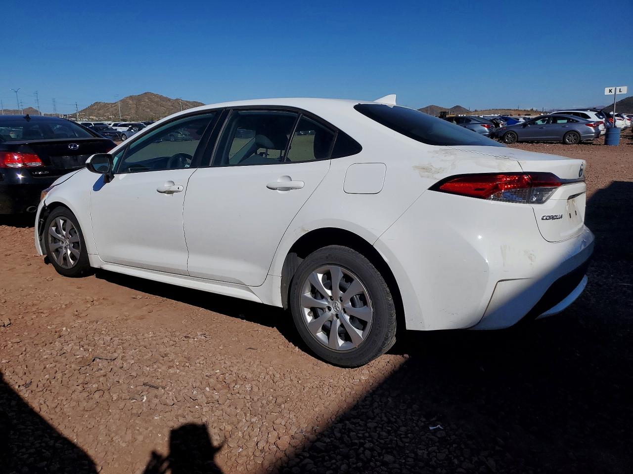 2020 TOYOTA COROLLA LE photo 4