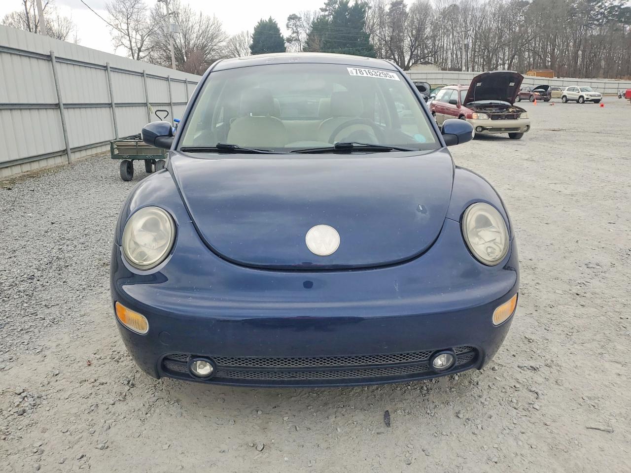 2004 VOLKSWAGEN NEW BEETLE GLS photo 5