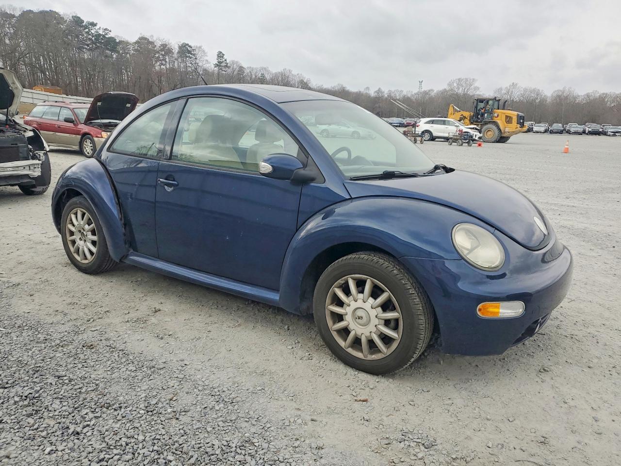 2004 VOLKSWAGEN NEW BEETLE GLS photo 4