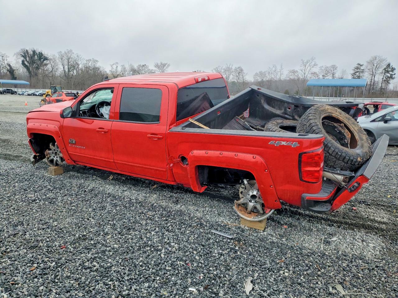 2017 CHEVROLET SILVERADO K1500 LT photo 4