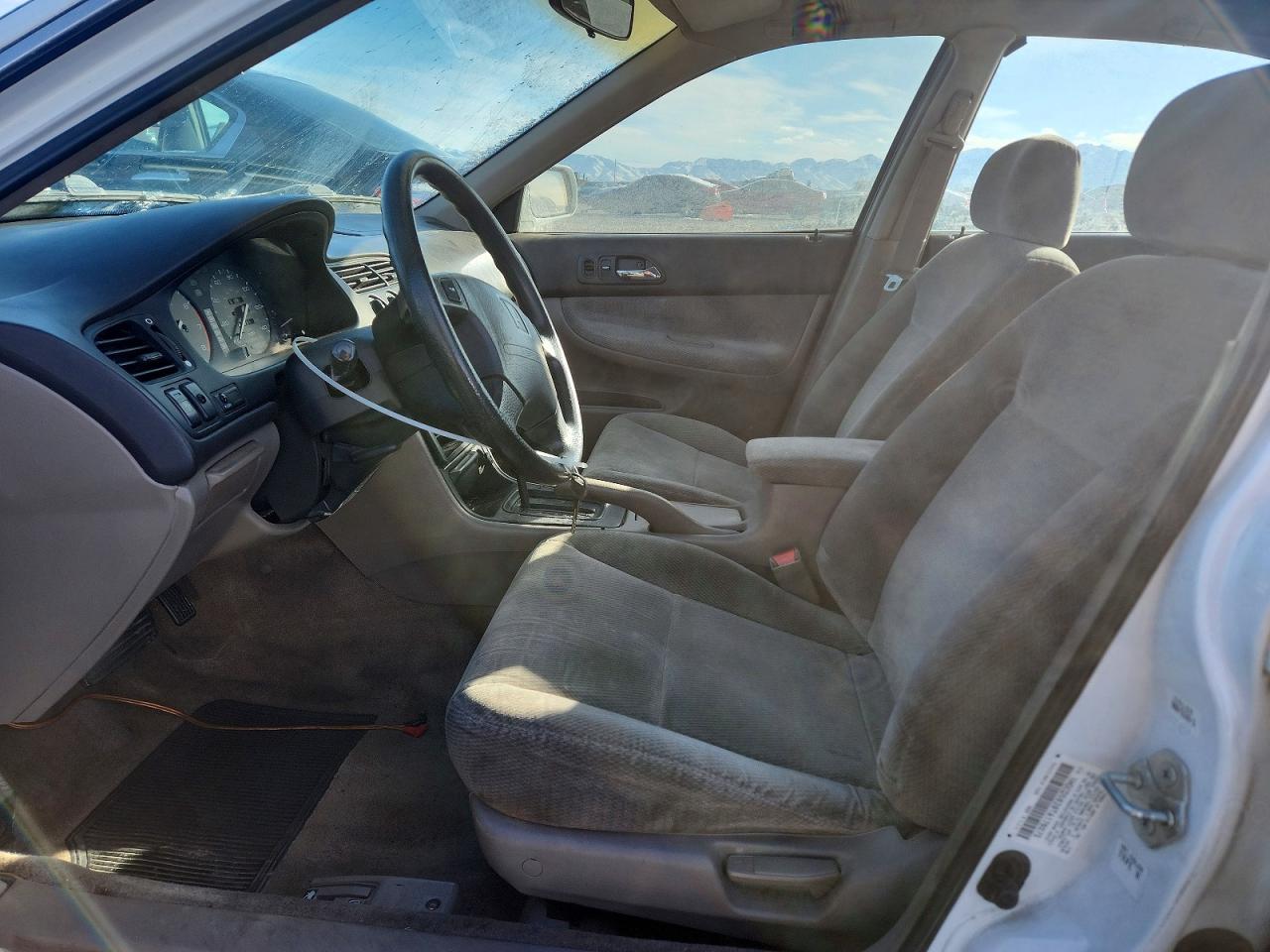 1996 HONDA ACCORD LX photo 7