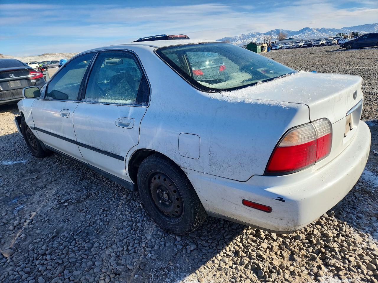 1996 HONDA ACCORD LX photo 2