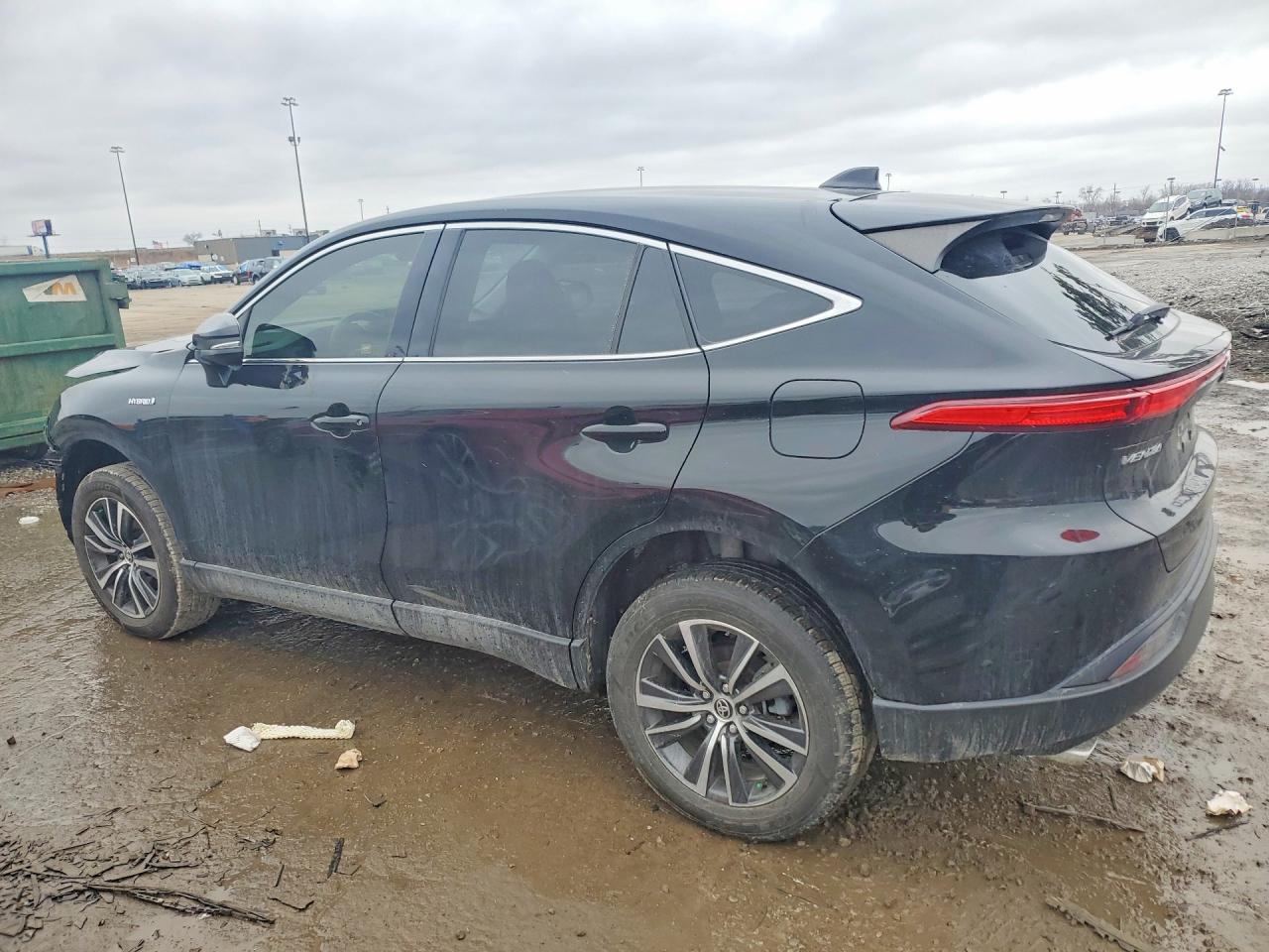 2021 TOYOTA VENZA LE photo 2