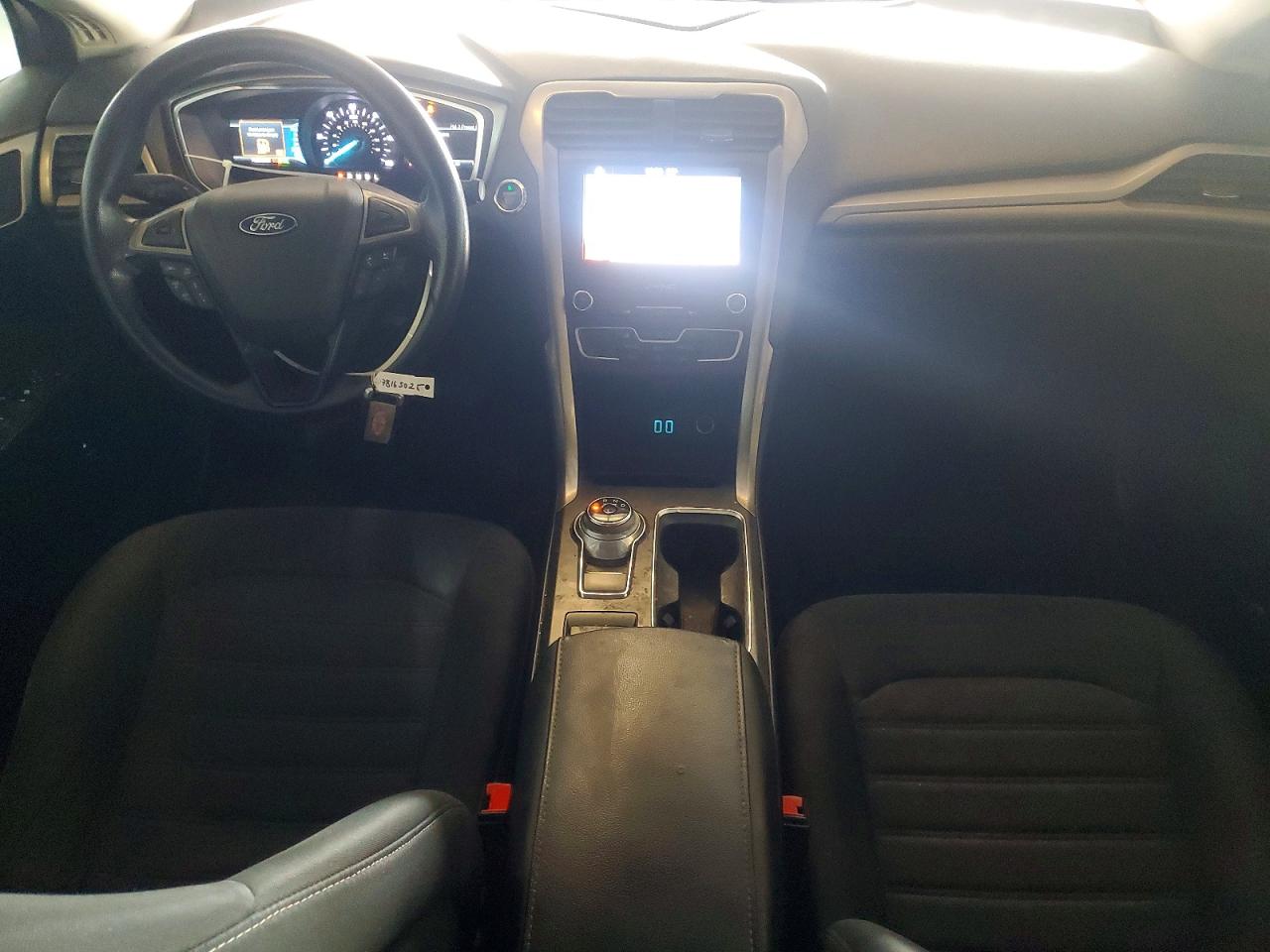 2019 FORD FUSION SE photo 15