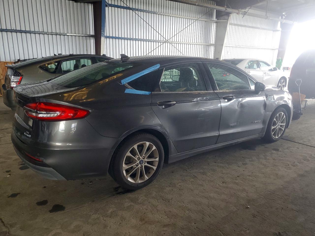 2019 FORD FUSION SE photo 5