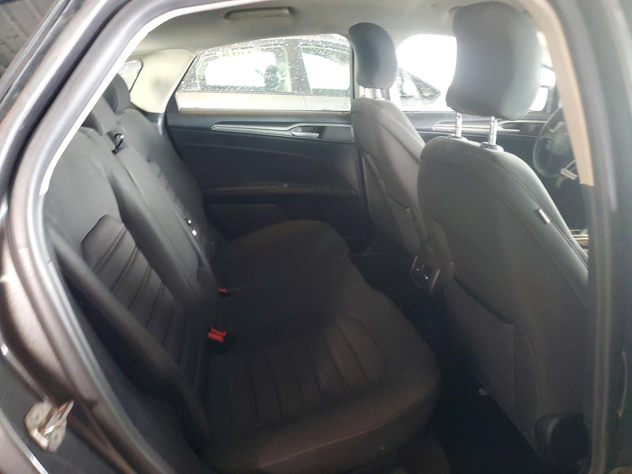 2019 FORD FUSION SE photo 19