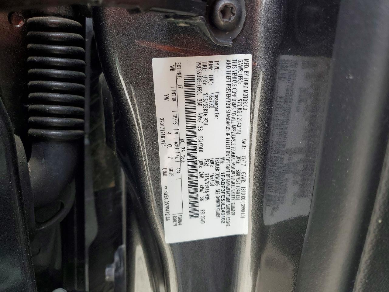 2018 FORD FOCUS SE photo 34