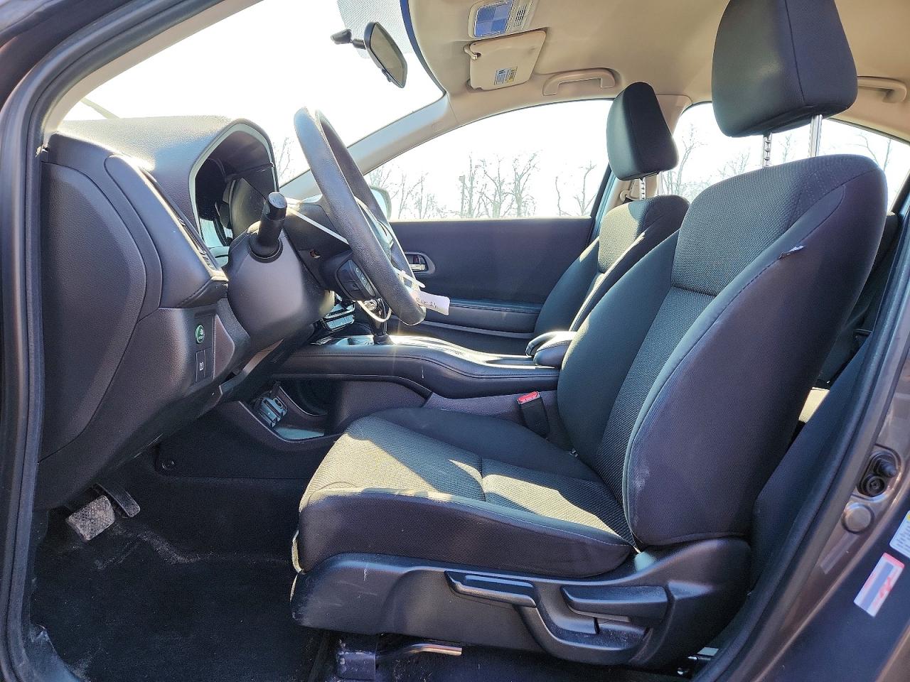 2016 HONDA HR-V LX photo 19