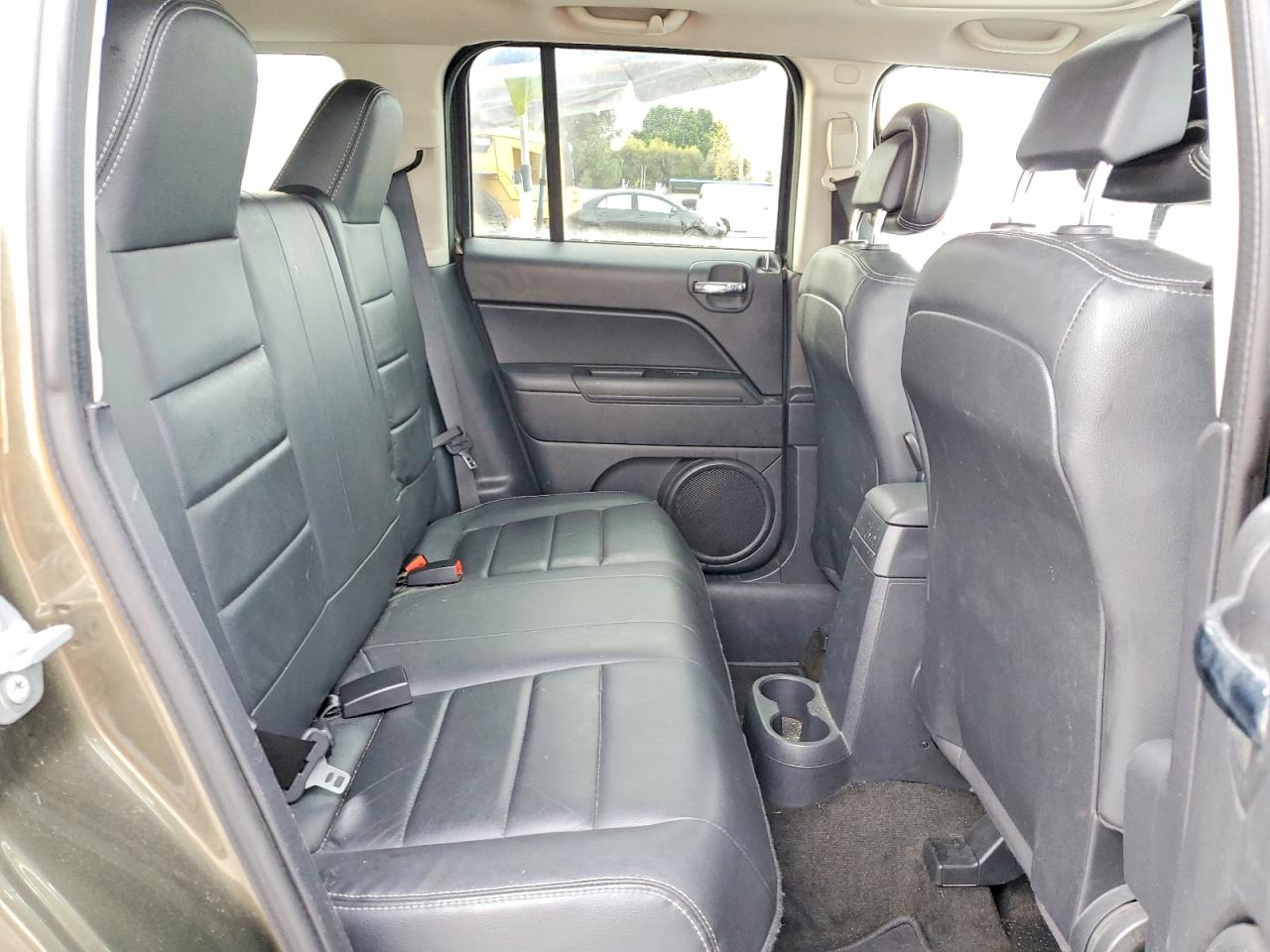 2015 JEEP PATRIOT LATITUDE photo 11
