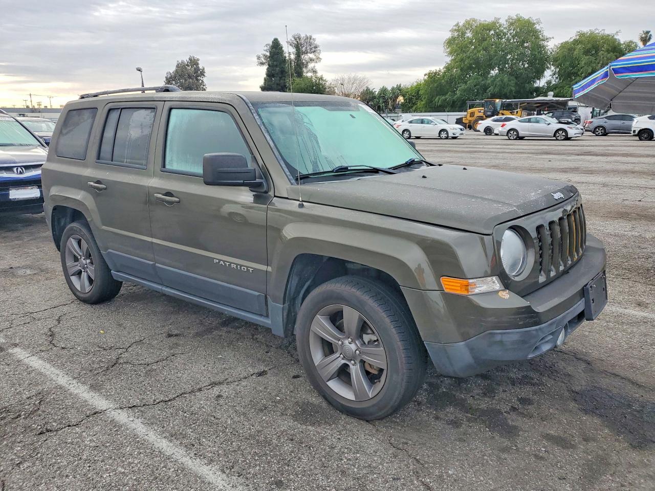 2015 JEEP PATRIOT LATITUDE photo 4