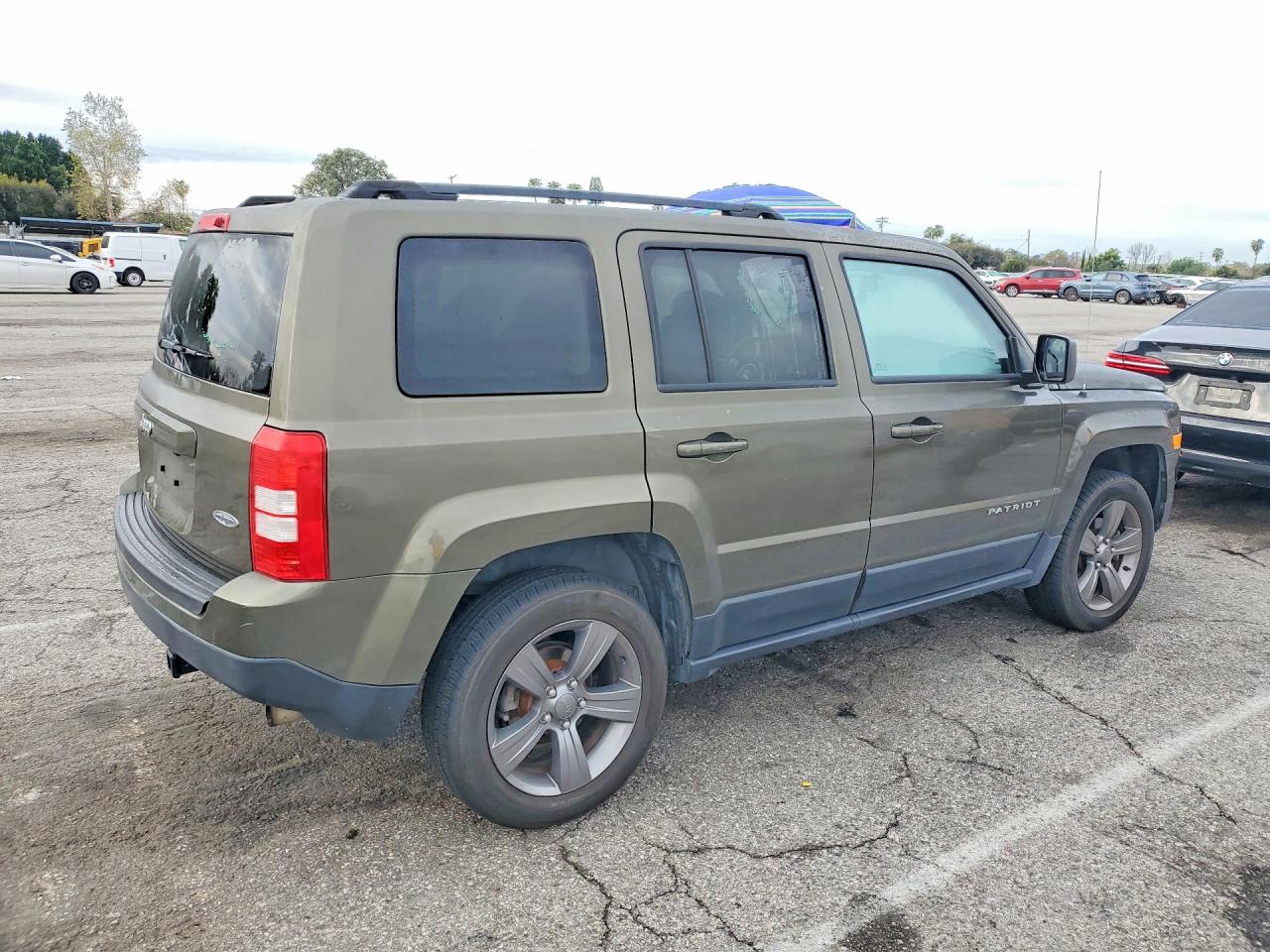 2015 JEEP PATRIOT LATITUDE photo 3