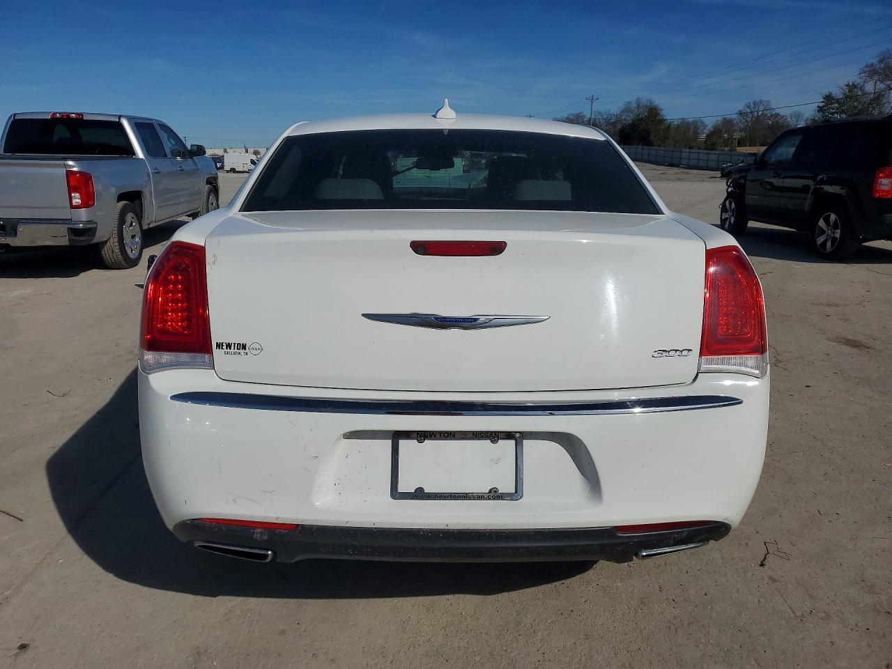2018 CHRYSLER 300 TOURING photo 6