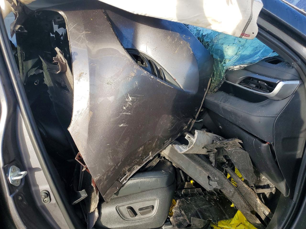2021 TOYOTA HIGHLANDER XLE photo 13