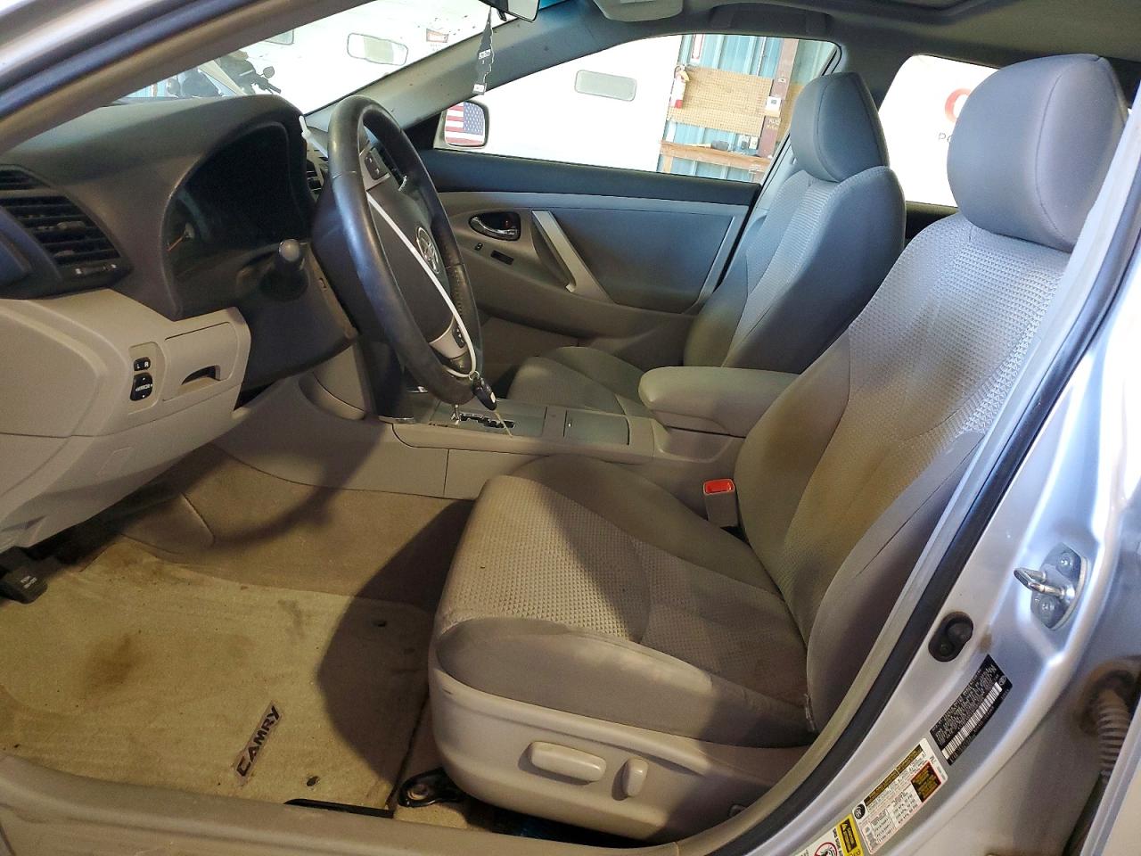 2009 TOYOTA CAMRY BASE photo 19