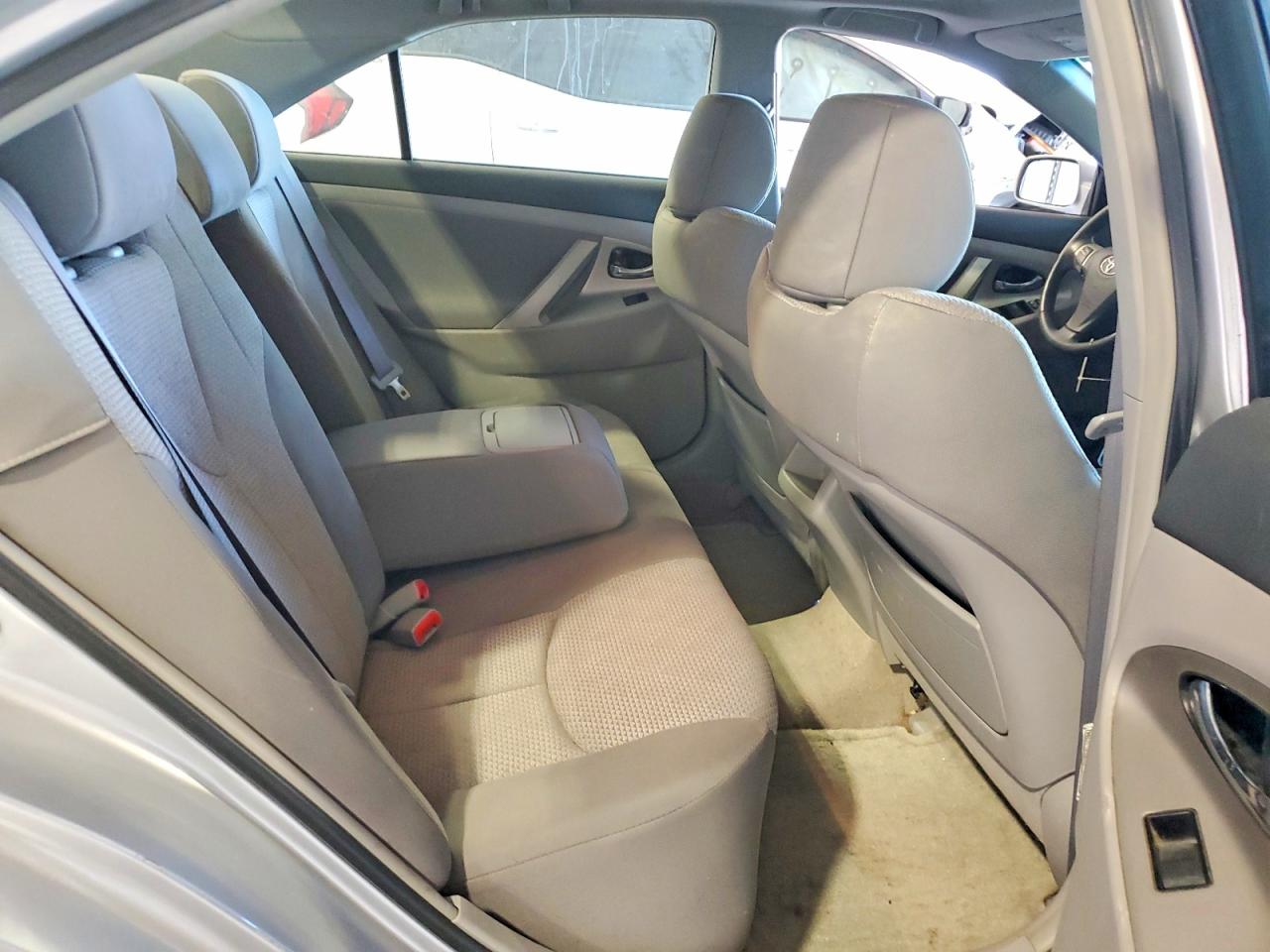 2009 TOYOTA CAMRY BASE photo 28