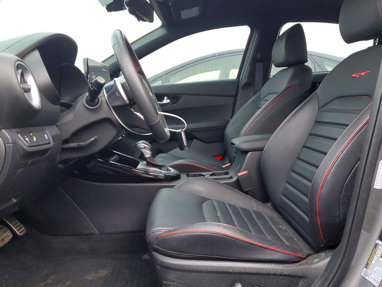 2024 KIA FORTE GT photo 19