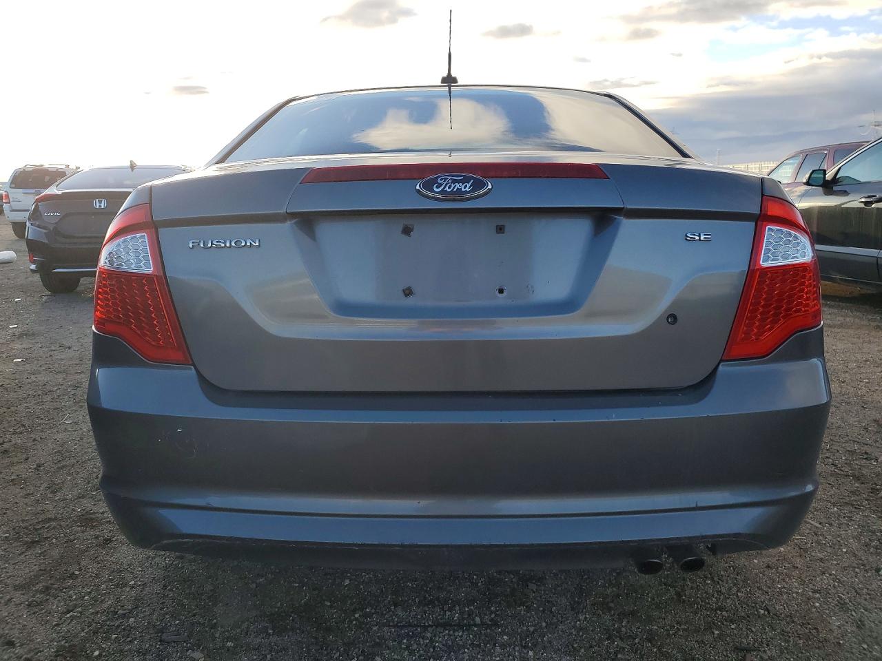 2010 FORD FUSION SE photo 16