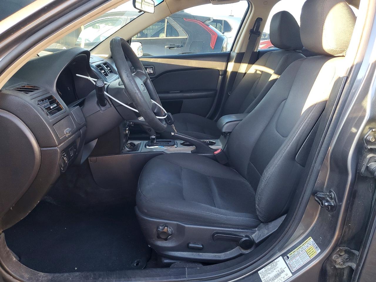 2010 FORD FUSION SE photo 19