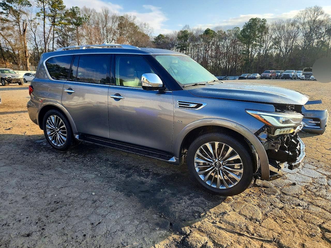 2018 INFINITI QX80 BASE photo 10
