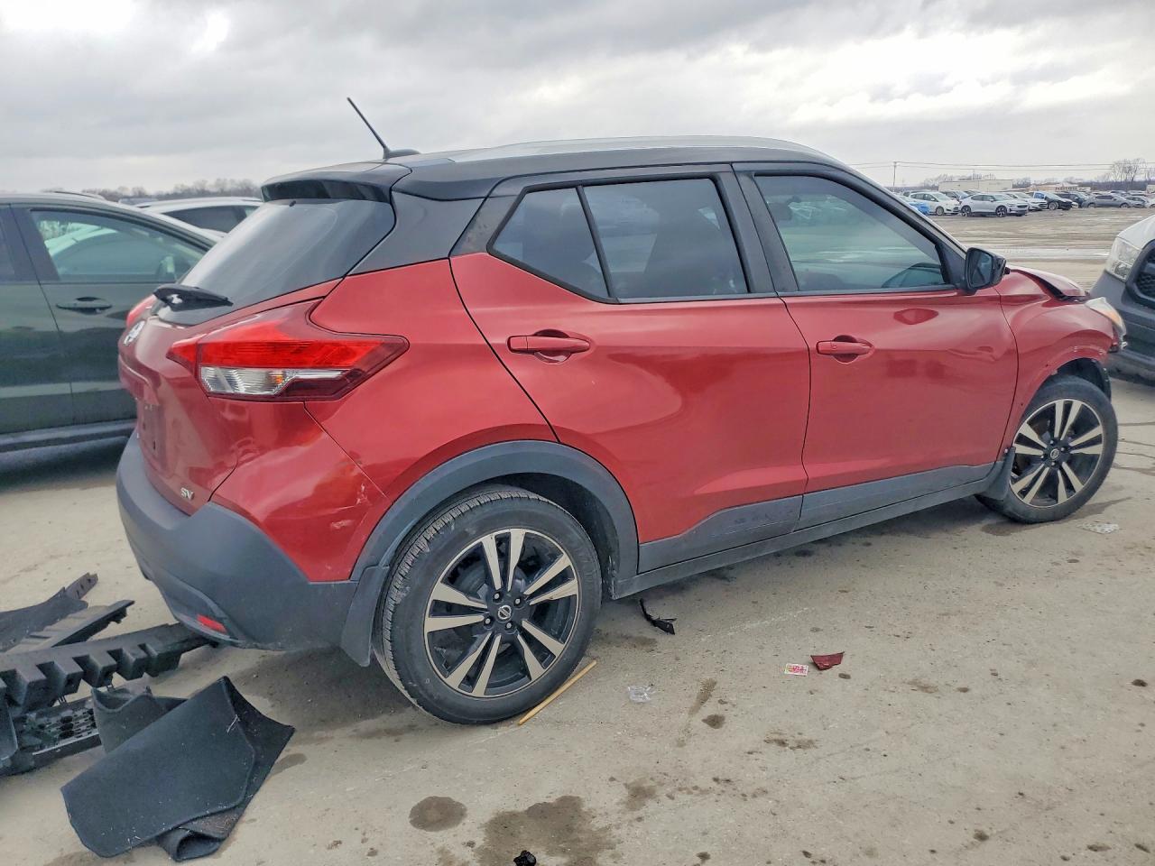 2018 NISSAN KICKS S photo 3
