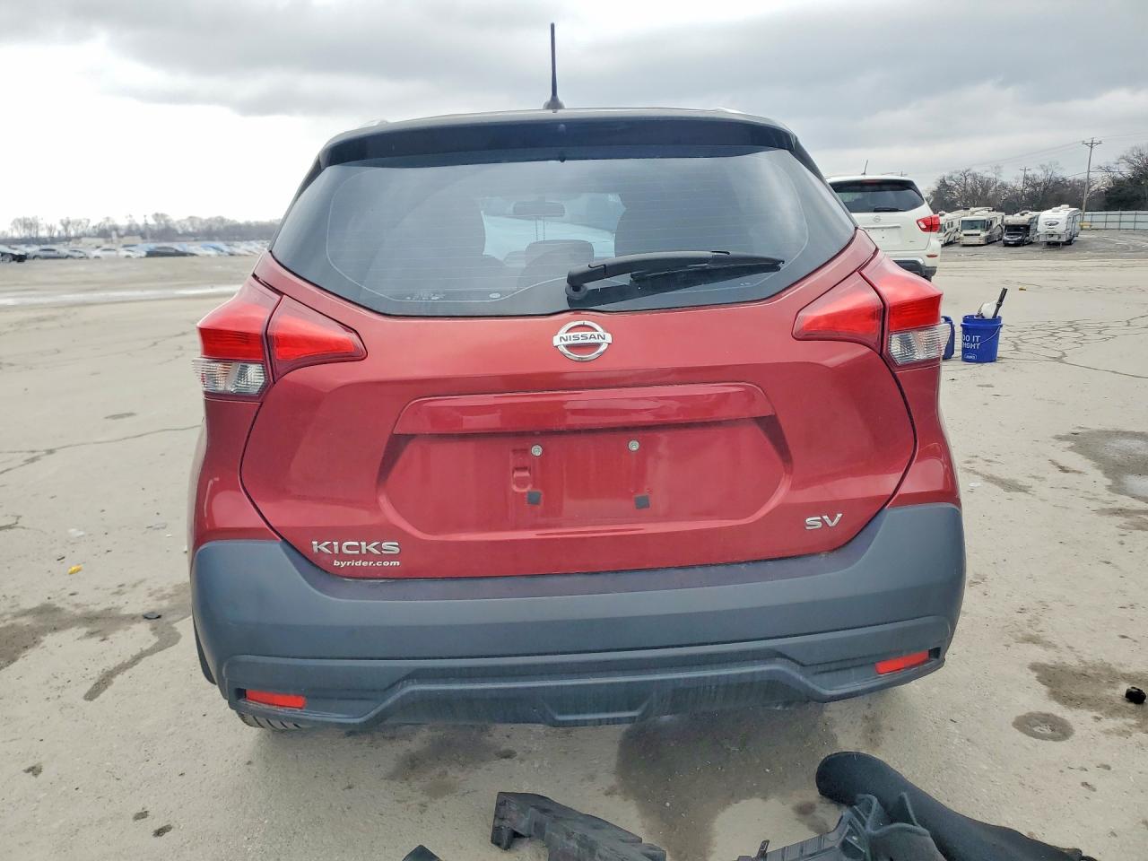 2018 NISSAN KICKS S photo 6