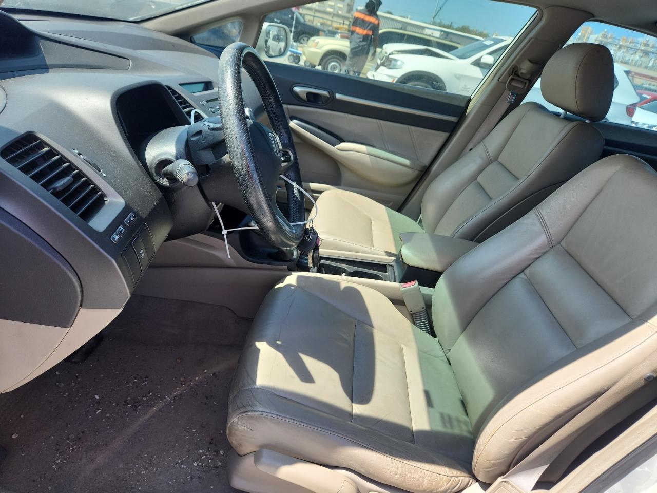 2010 HONDA CIVIC EXL photo 13