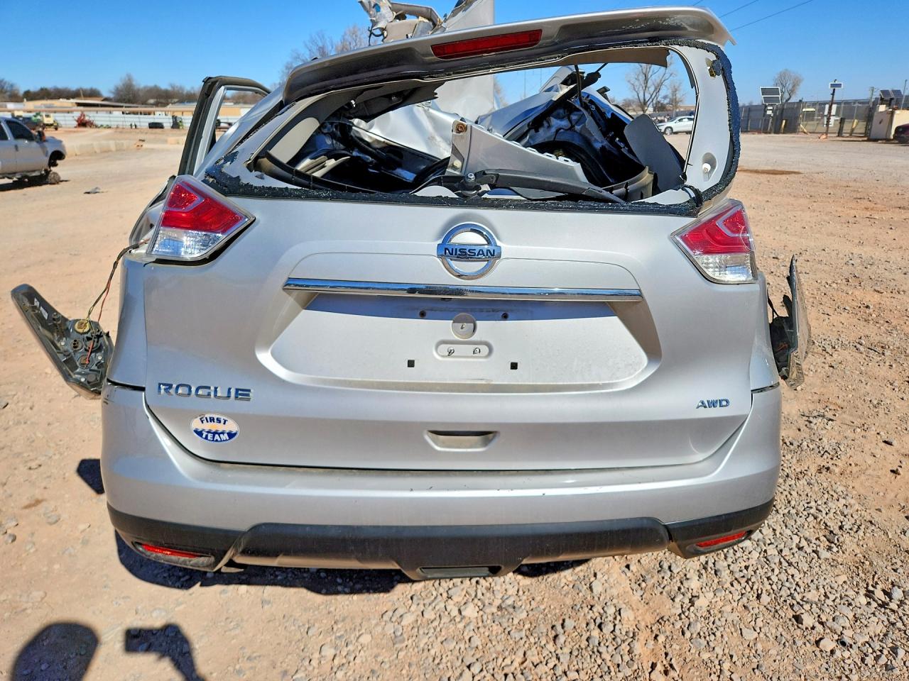 2016 NISSAN ROGUE S photo 6