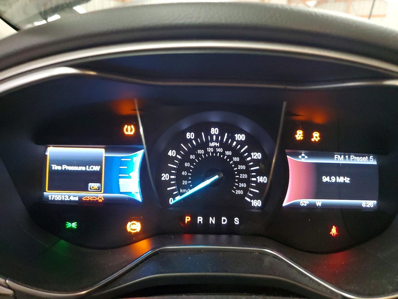 2015 FORD FUSION SE photo 17