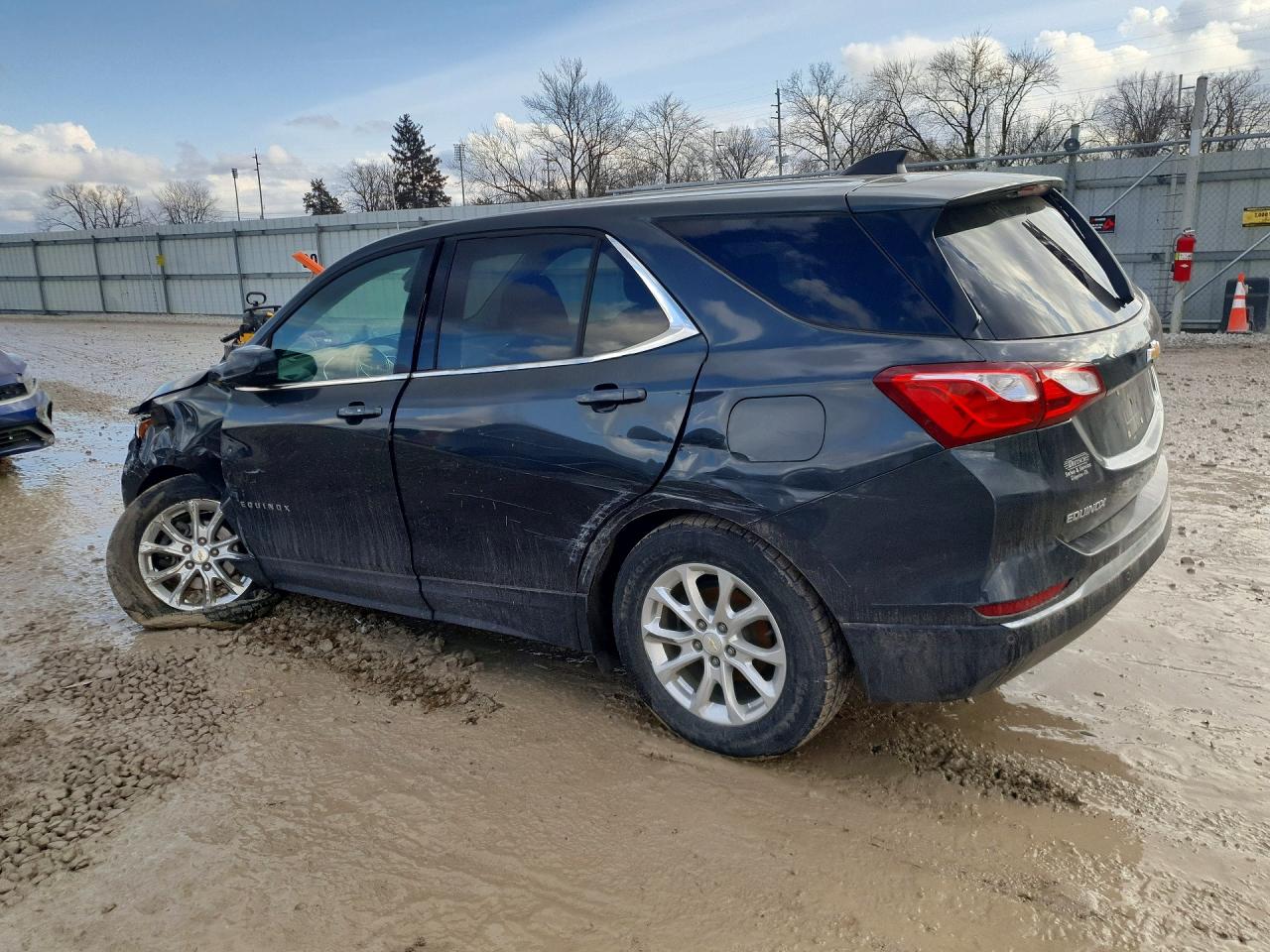 2020 CHEVROLET EQUINOX LT photo 3