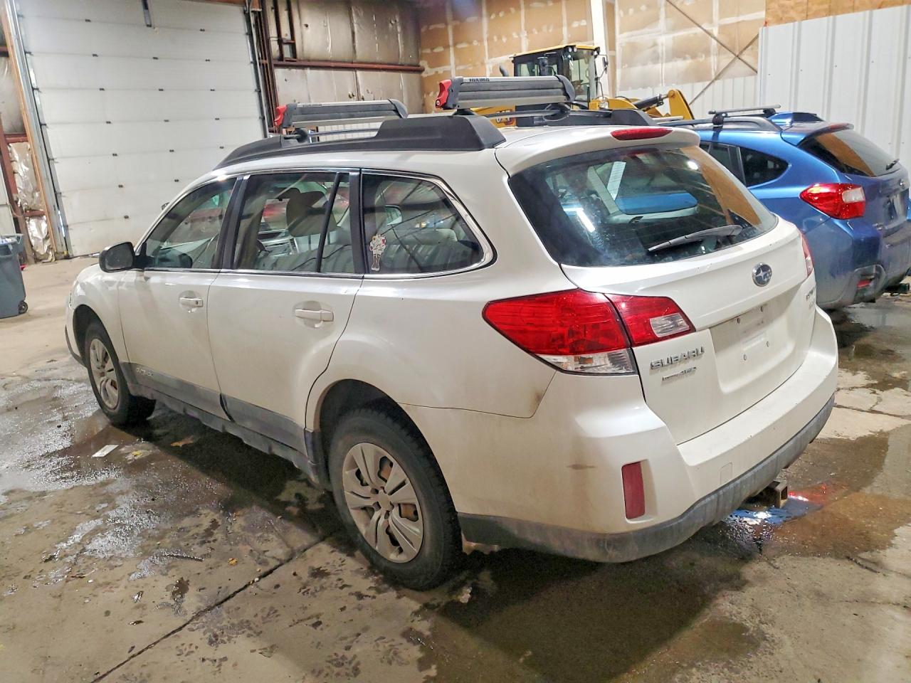 2014 SUBARU OUTBACK 2.5I photo 2