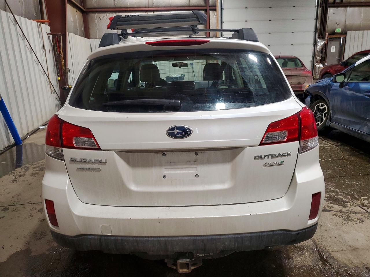 2014 SUBARU OUTBACK 2.5I photo 6