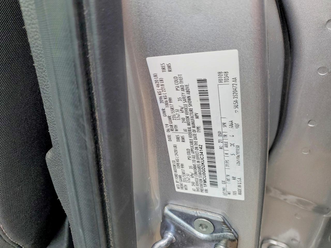 2019 FORD ESCAPE SE photo 13