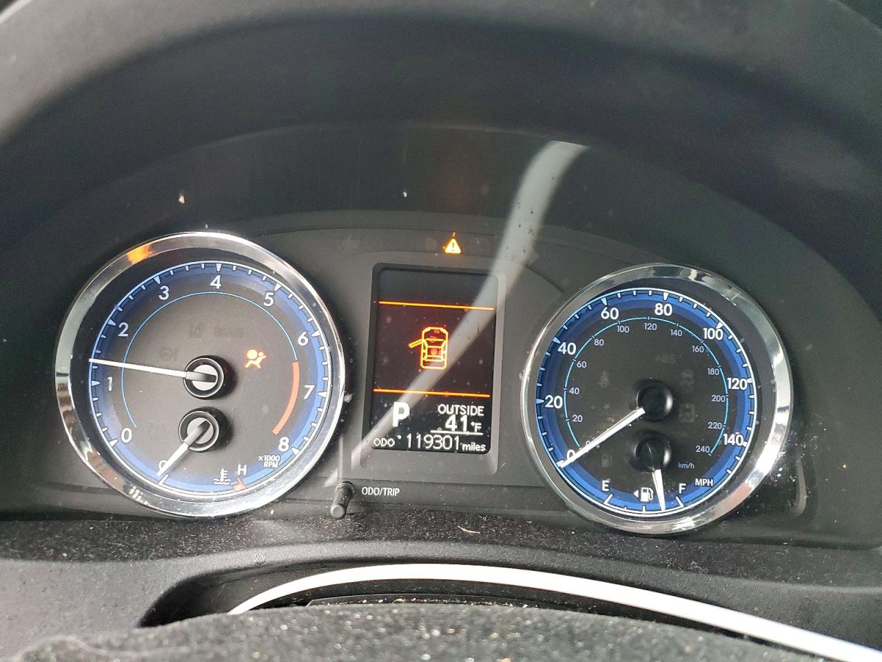 2017 TOYOTA COROLLA L photo 9