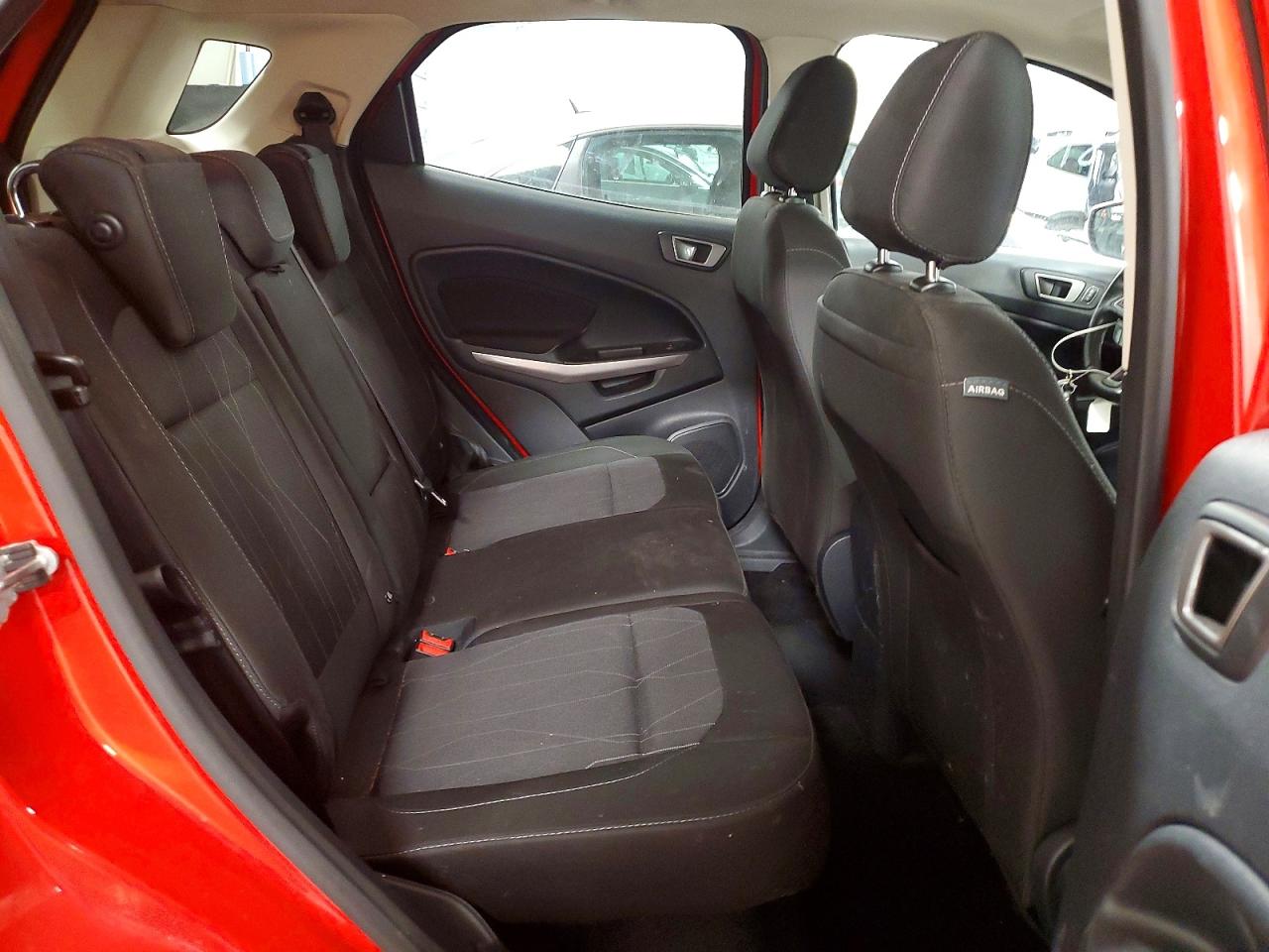 2020 FORD ECOSPORT SE photo 31
