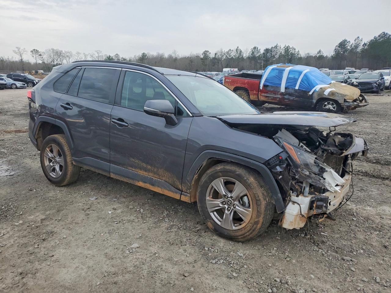 2022 TOYOTA RAV4 XLE photo 7