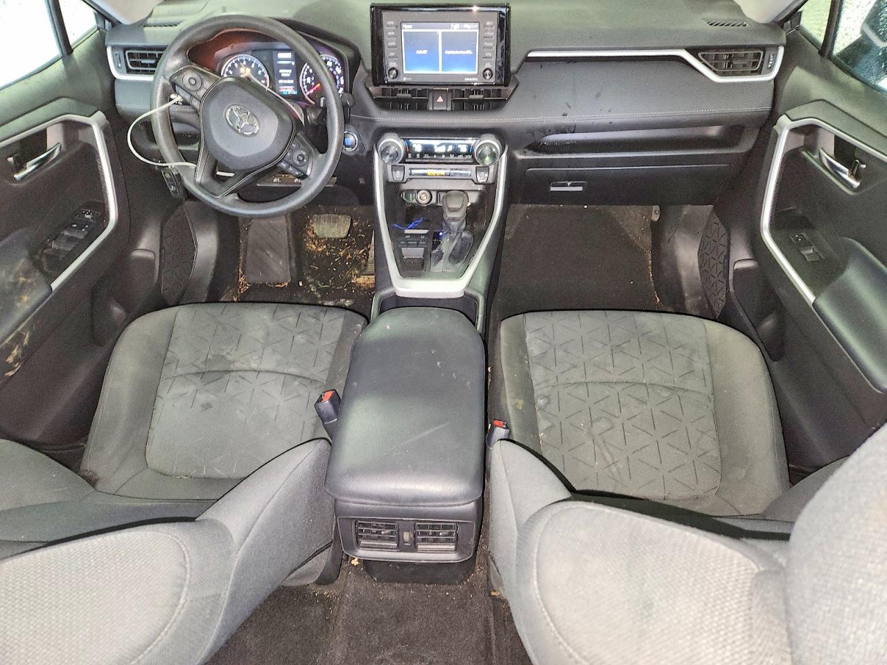 2022 TOYOTA RAV4 XLE photo 15