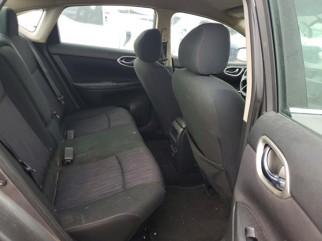 2019 NISSAN SENTRA S photo 19