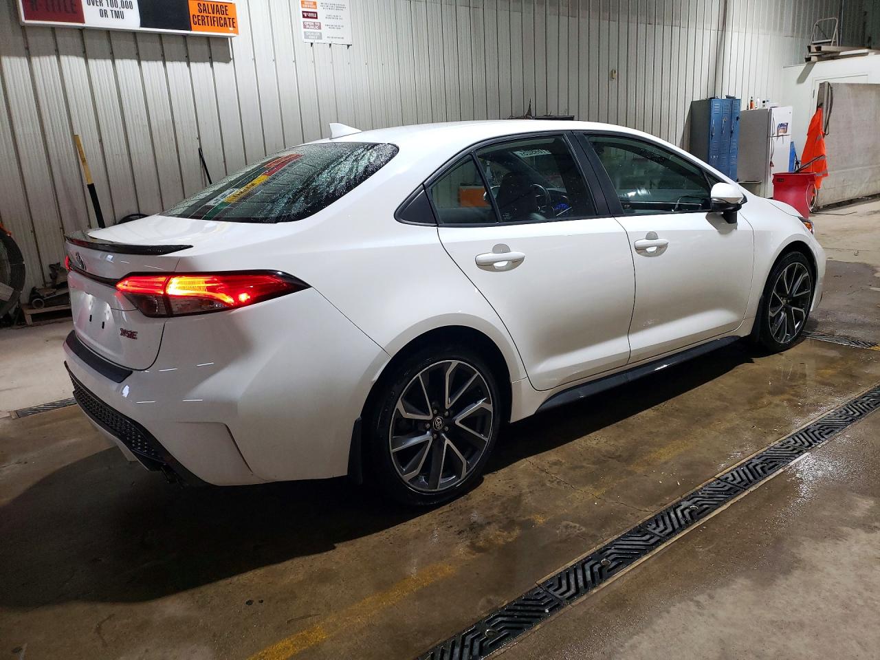 2020 TOYOTA COROLLA XSE photo 5