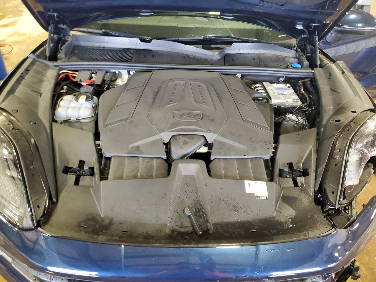 2024 PORSCHE CAYENNE photo 21
