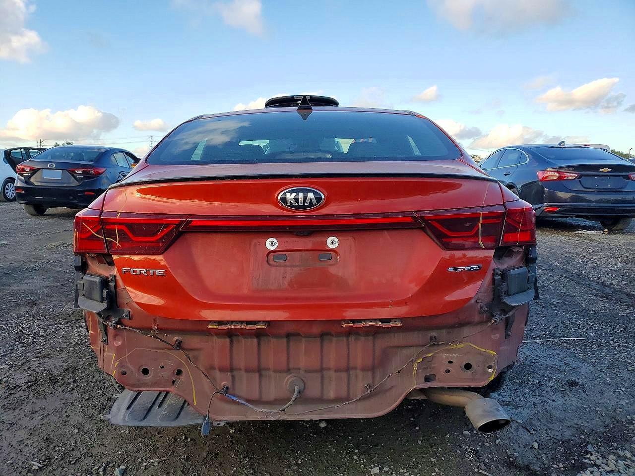 2020 KIA FORTE GT LINE photo 6