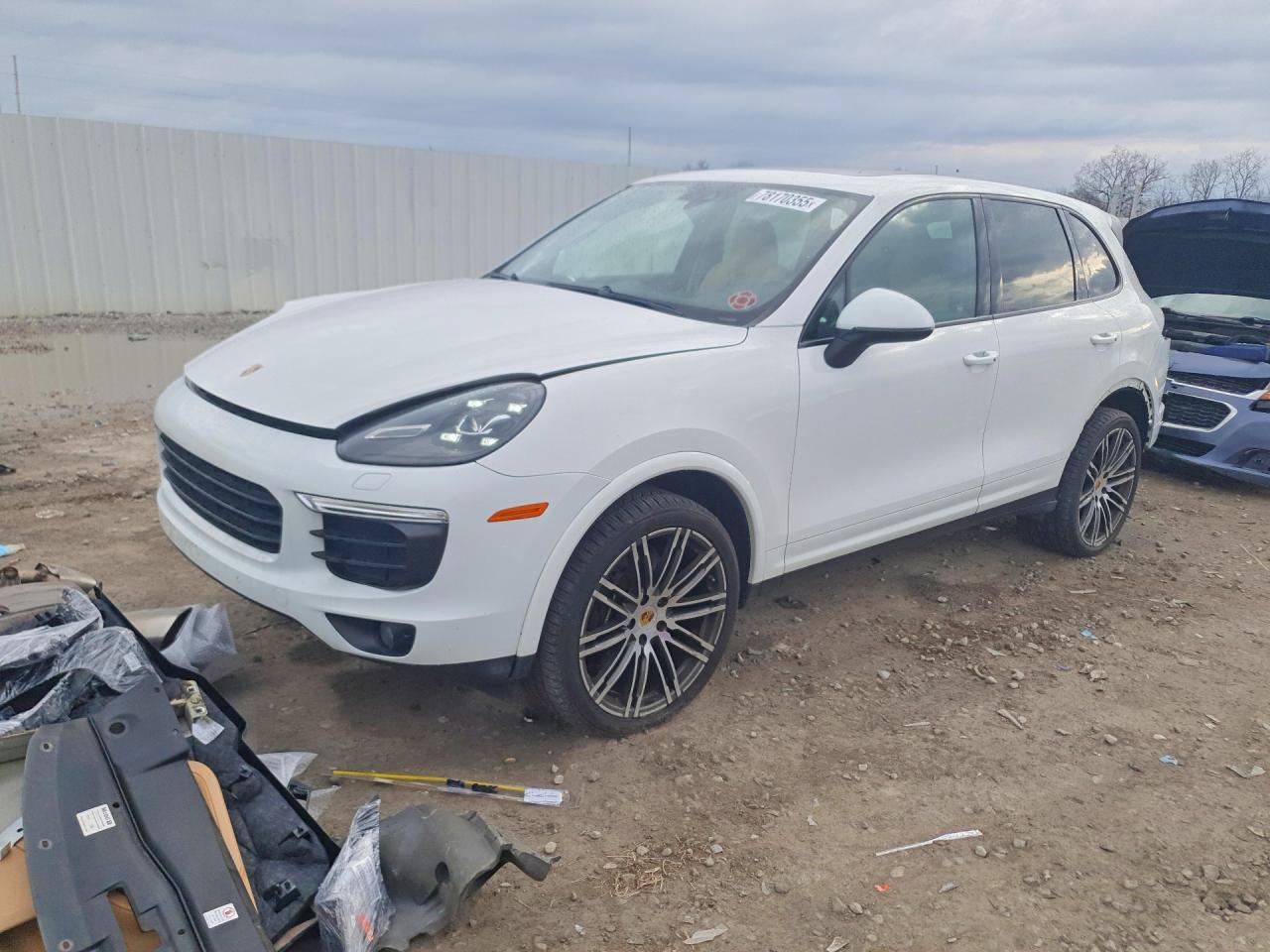 2017 PORSCHE CAYENNE