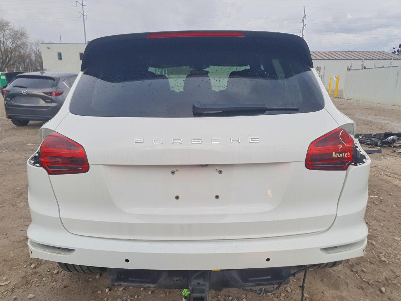 2017 PORSCHE CAYENNE photo 6