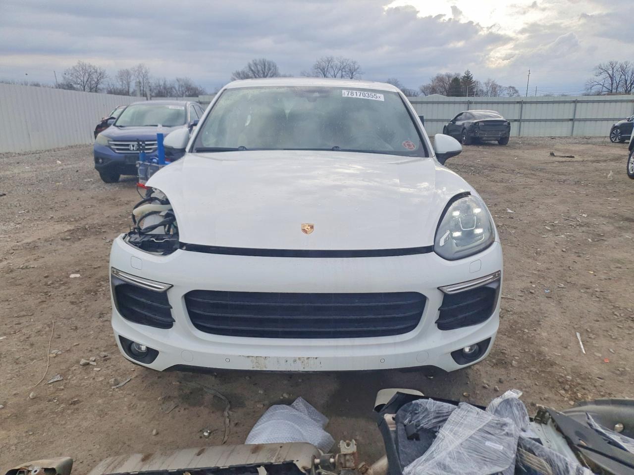 2017 PORSCHE CAYENNE photo 5