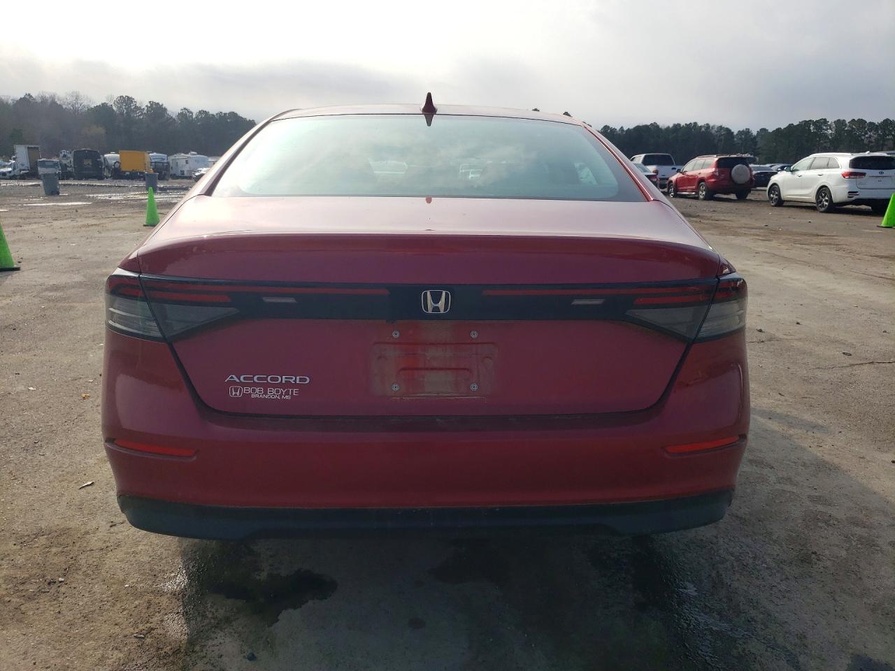2024 HONDA ACCORD LX photo 11